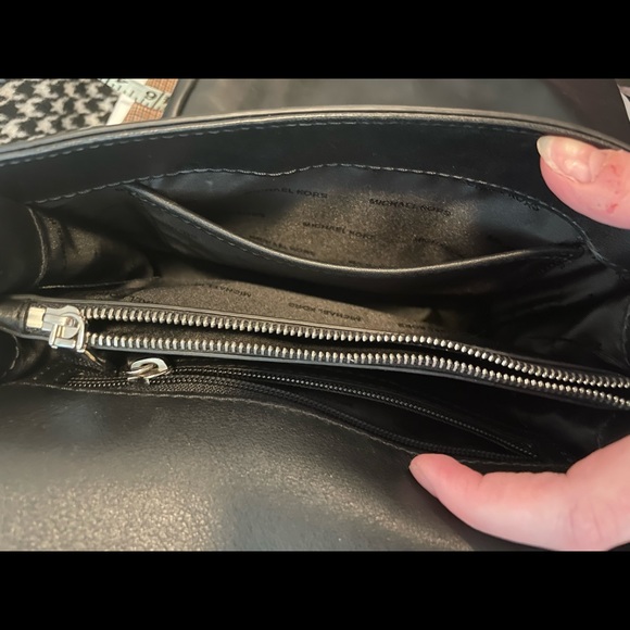 Michael Kors Black Cross Body Bag - Picture 11 of 11